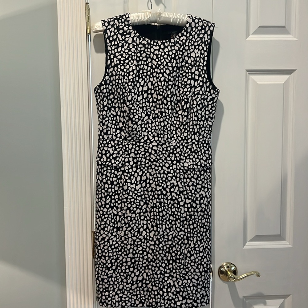 Ann Taylor Black/Cream Animal Print Dress Size 8 Fitted Waist